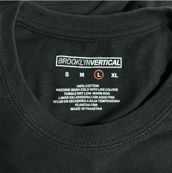BROOKLYN VERTICAL Black Graphic Crewneck Shirt Skeleton Surfer - Picture 3 of 5